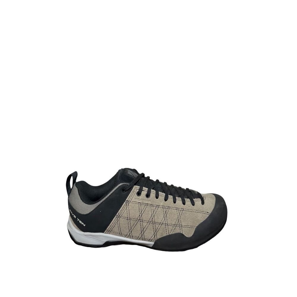 Men's Five ten Brown & Black Athletic shoes size 6.5